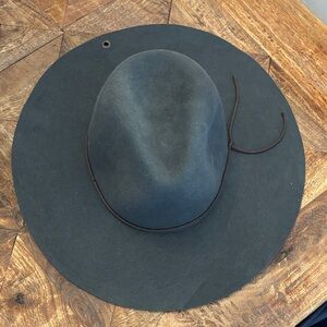 Peter Grimm Zima floppy charcoal Wide Brim Hat O/S